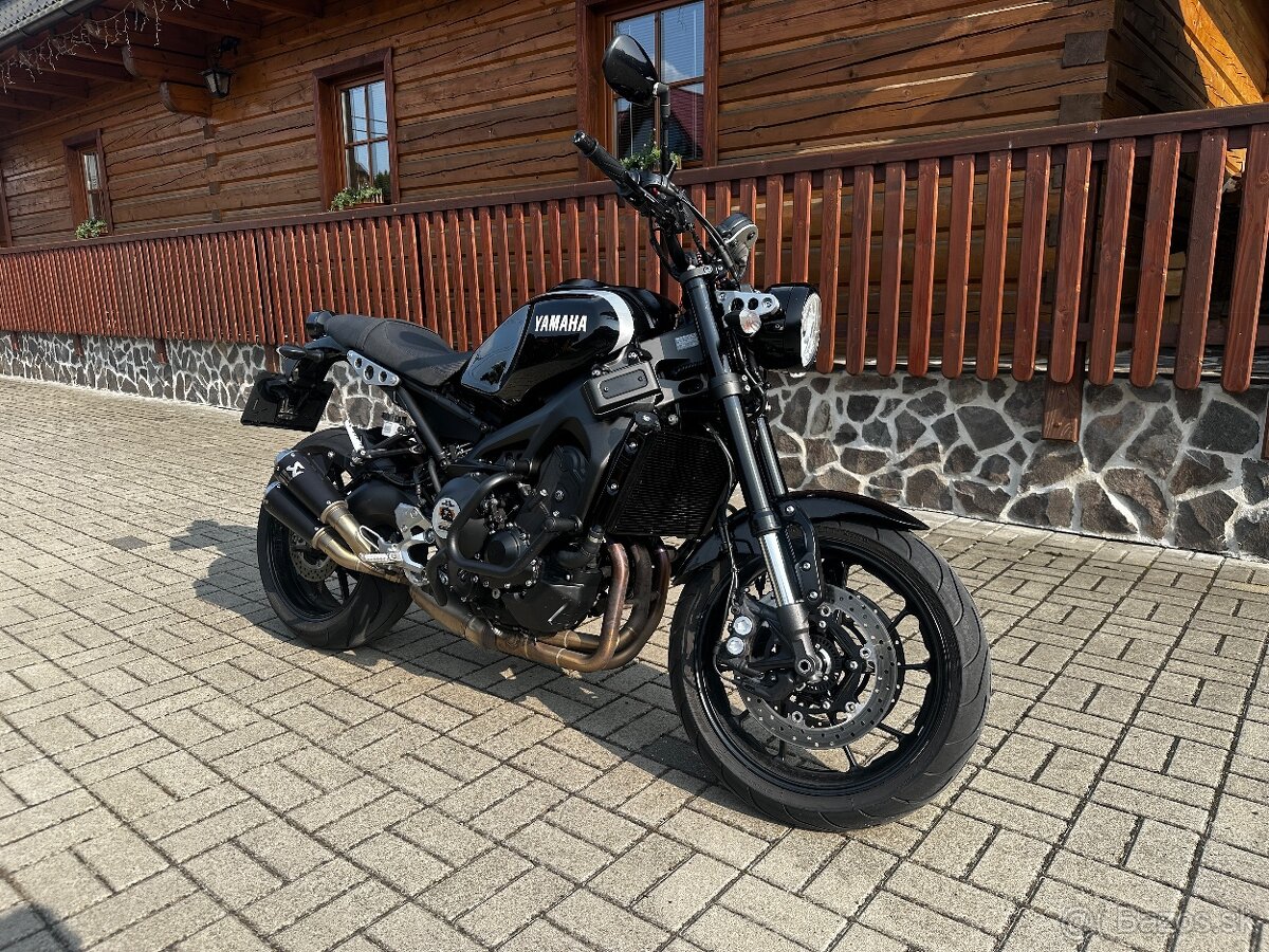 Yamaha XSR900 - 7