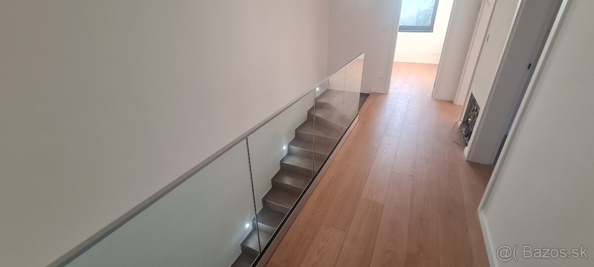 REKONŠTRUKCIA -5 IZB. RODINNÝ DOM, ŽILINA-DVOJGARÁŽ, 402m2 - 7