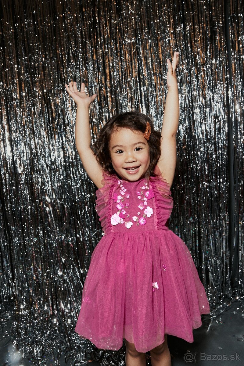 Nádherné vyšívané tylové spoločenské šaty značky Next - 7