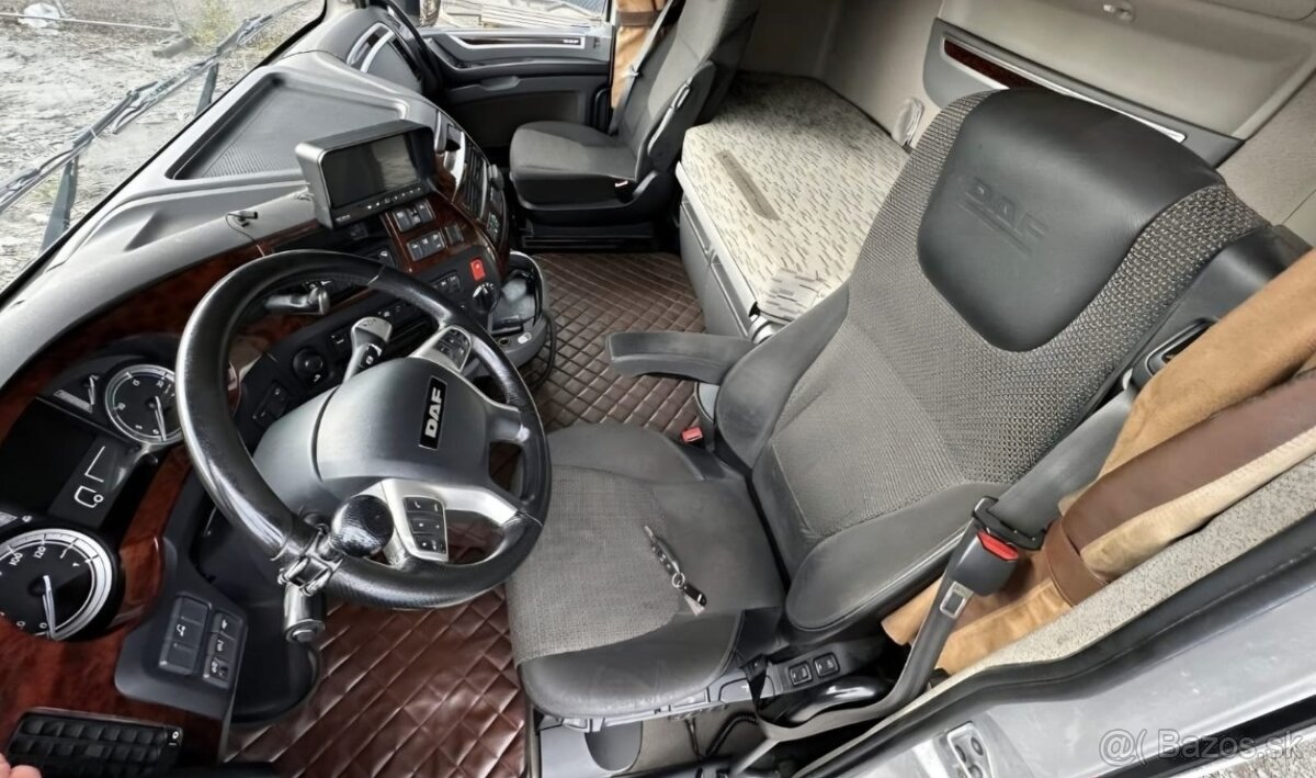 Sklápěč DAF XF510, 8x4 TRIDEM, r.v. 2017, 410.500 km - 7