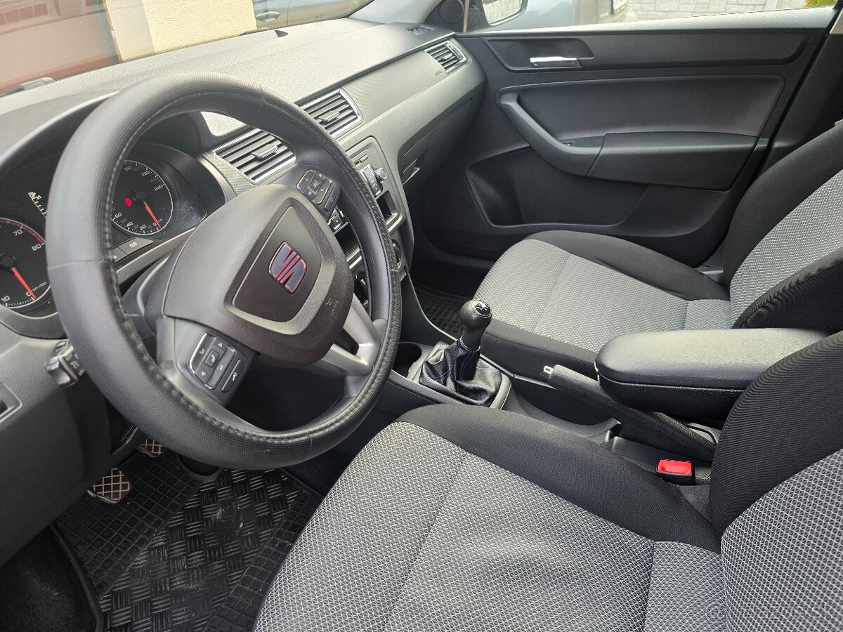 Predám Seat Toledo 1.2TSI 77kw r.v 2013 - 7