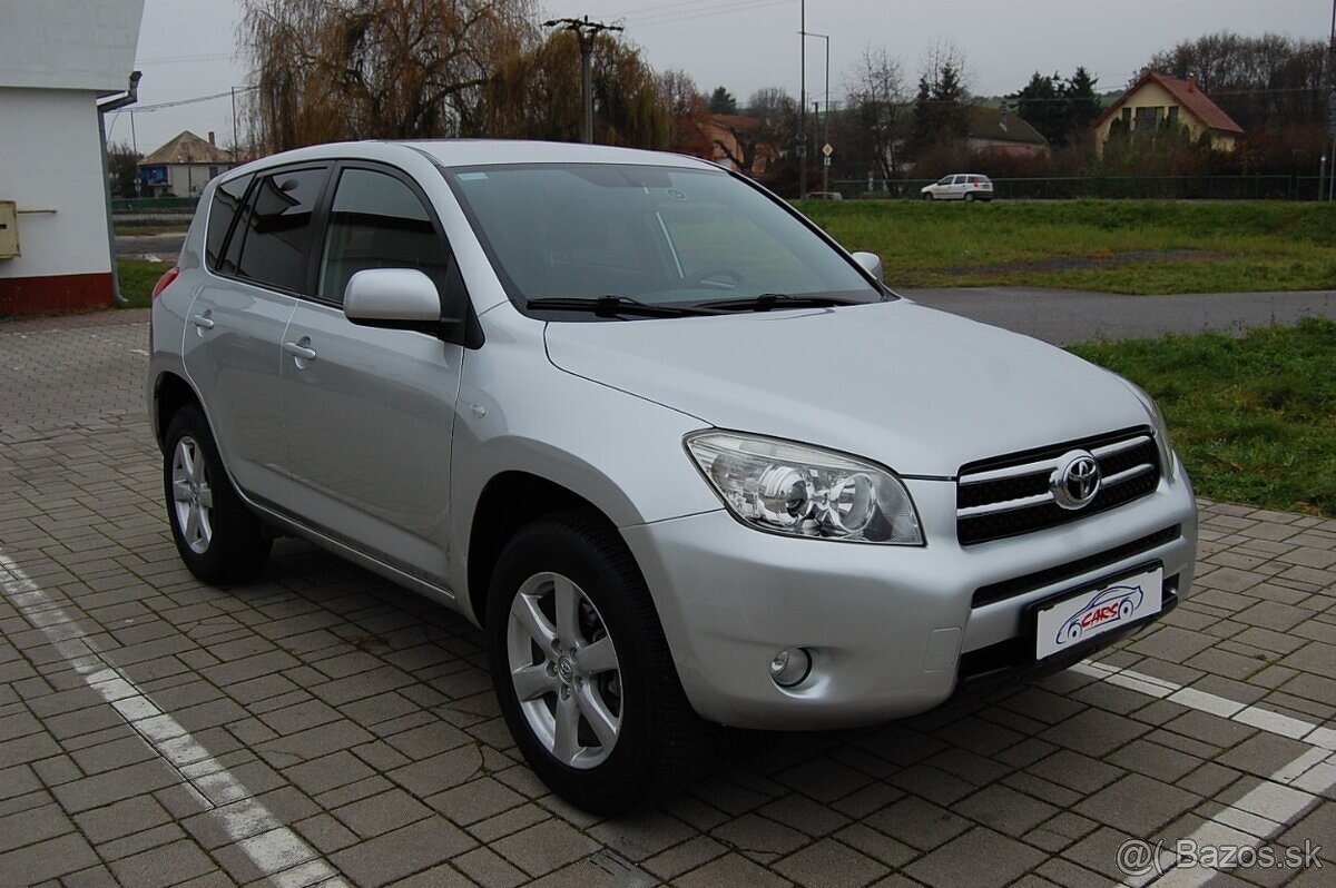 Toyota RAV4 2.0 benzín - 7