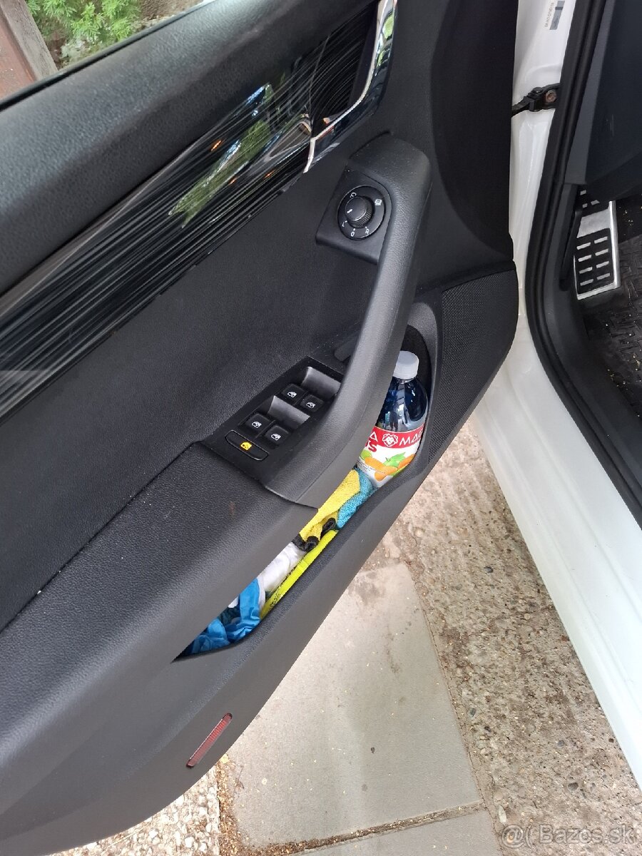 Predám krásnu octaviu 1.6tdi 85kw - 7