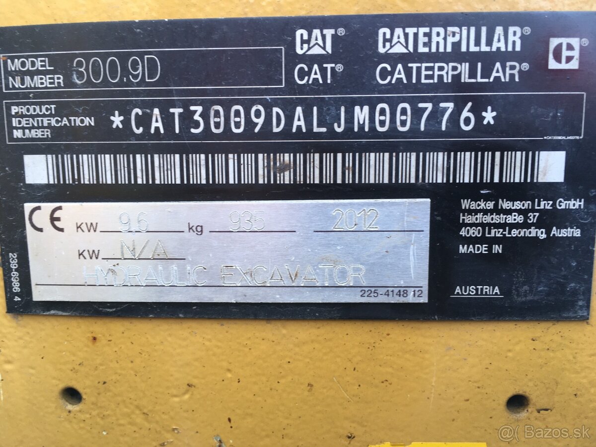 Minibagr CAT 300-9D - 7