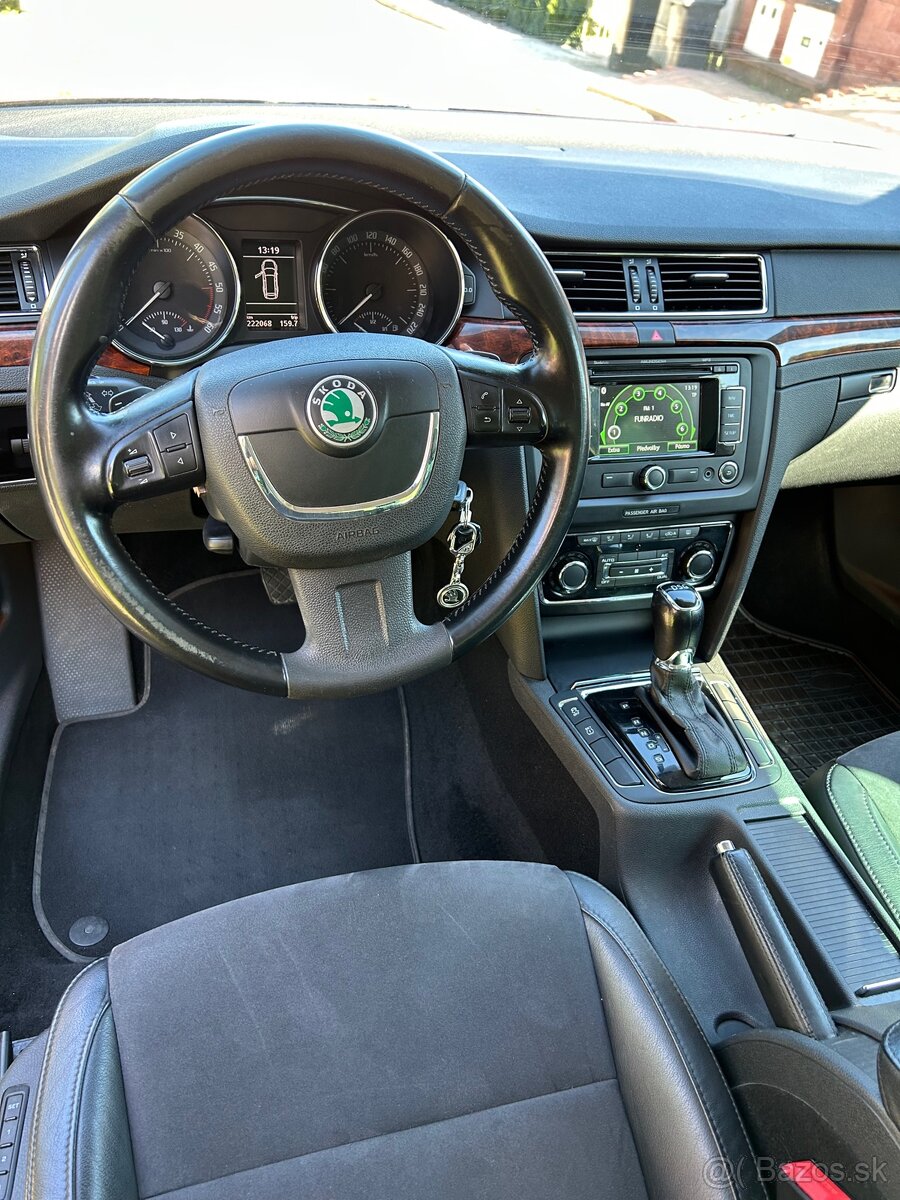 Škoda Superb Combi 2.0 TDI DSG - 7