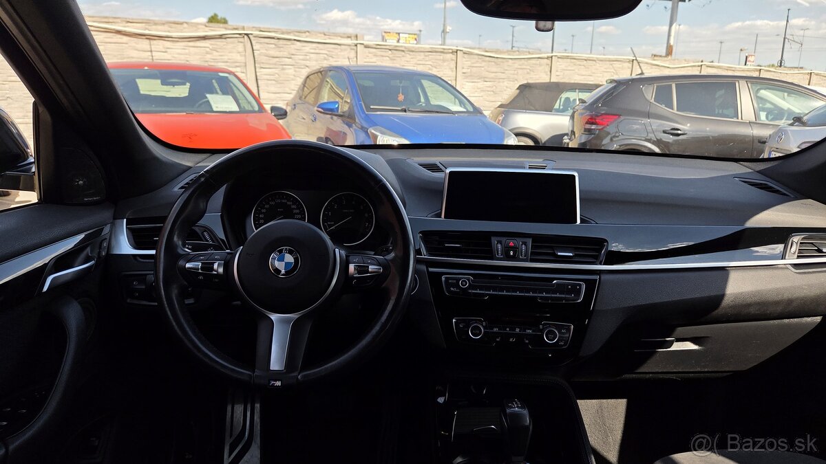 BMW X1 xDrive20i 141KW Mpacket - 7