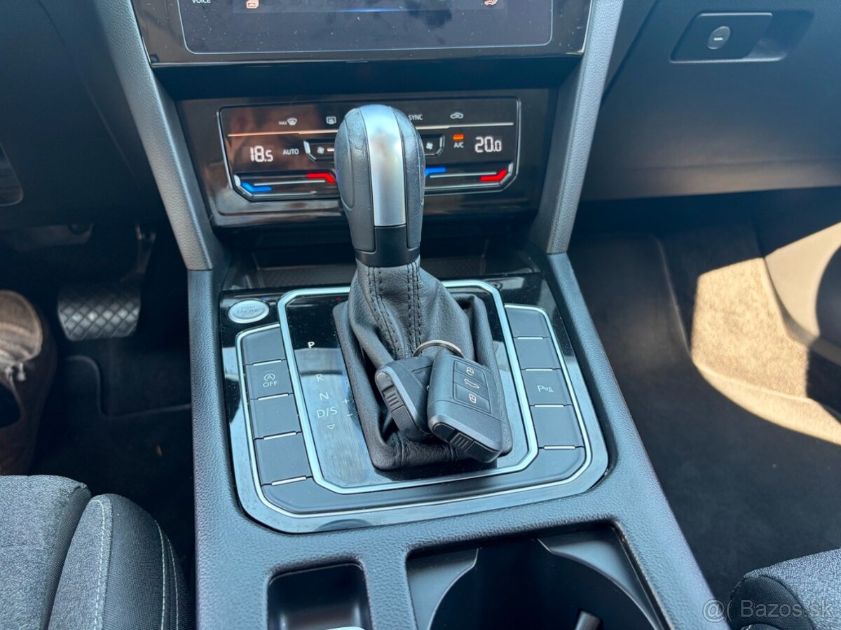 Volkswagen Passat 2023 - 7