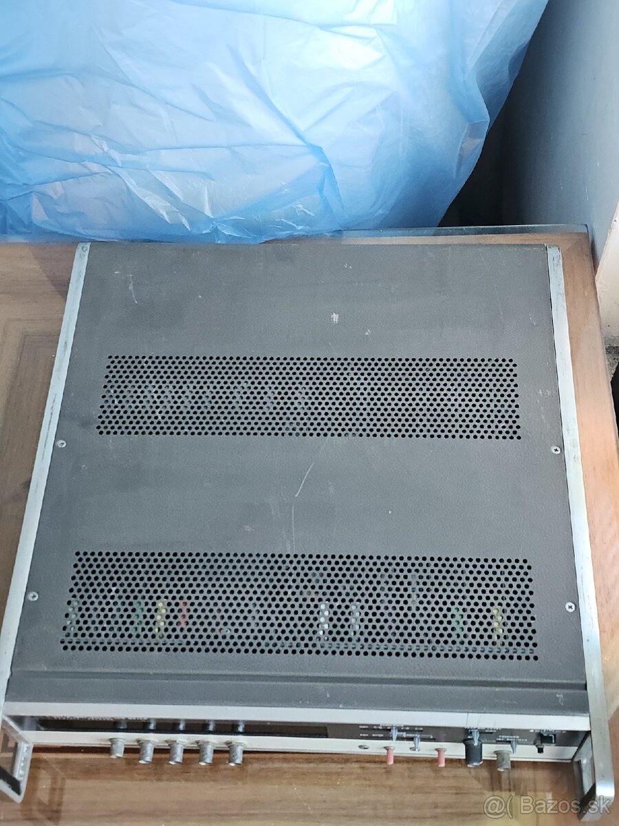 Hewlett Packard 4271B 1MHz Digital LCR - 7