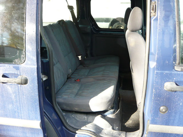 FORD TOURNEO CONNECT 1.8 TDCI 5 MÍST - 7