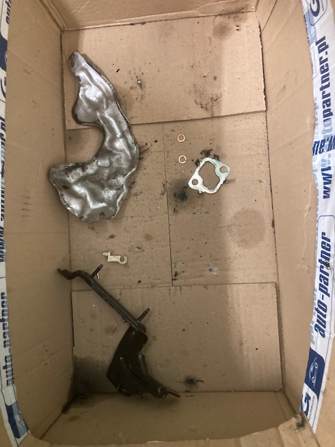 Repasované súčiastky na motor Renault Master M9T 726 - 7