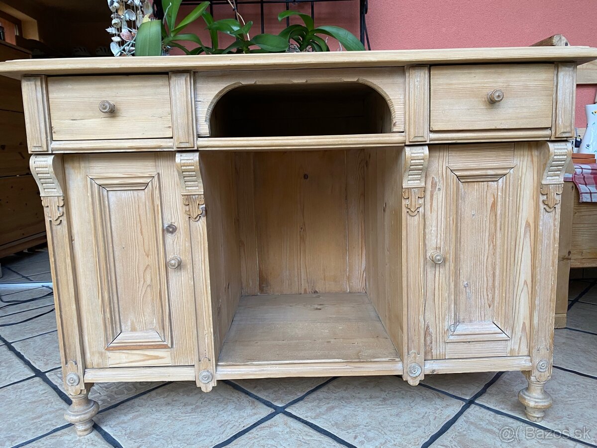 Starý starožitný stolík - 7