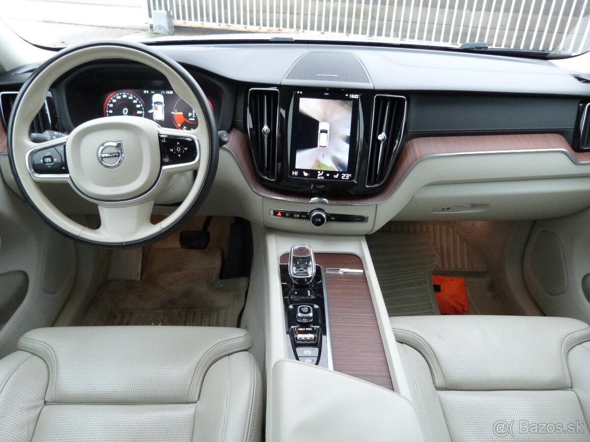 Volvo XC60 T8 Twin Engine Inscription eAWD A/T - 7