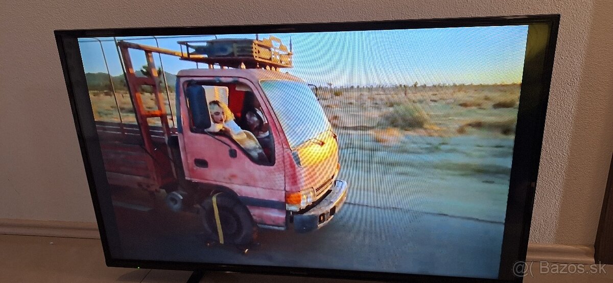 LCD televízor Panasonic 107 cm (42") - 7