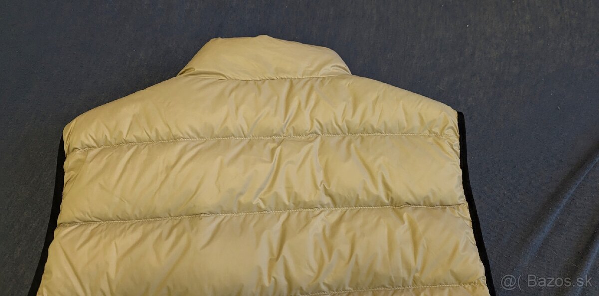 Predám pánsku vestu Under Armour - 7