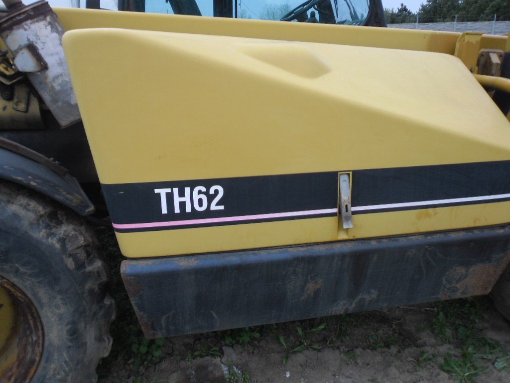 CAT - TH 62 - Teleskopický manipulátor - 7