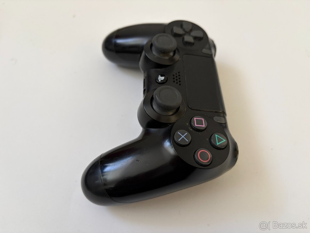 PS 4 Disc + GTA 5 - 7