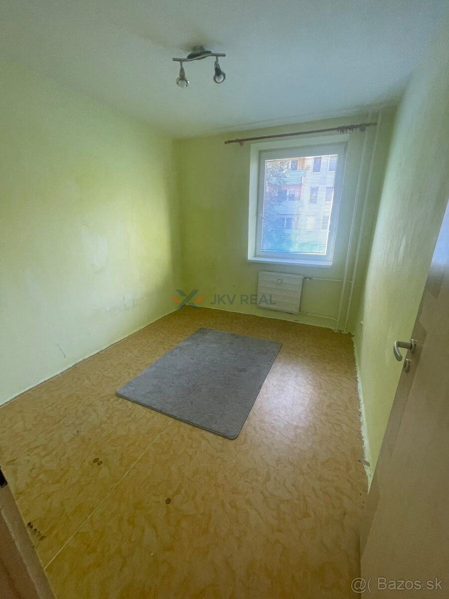 Priestranný 3-izbový byt s balkónom - 7