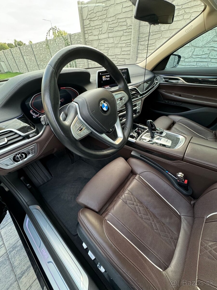 BMW Rad 7 (G11/G12) 740d xDrive 340HP, DPH | TOP STAV | - 7