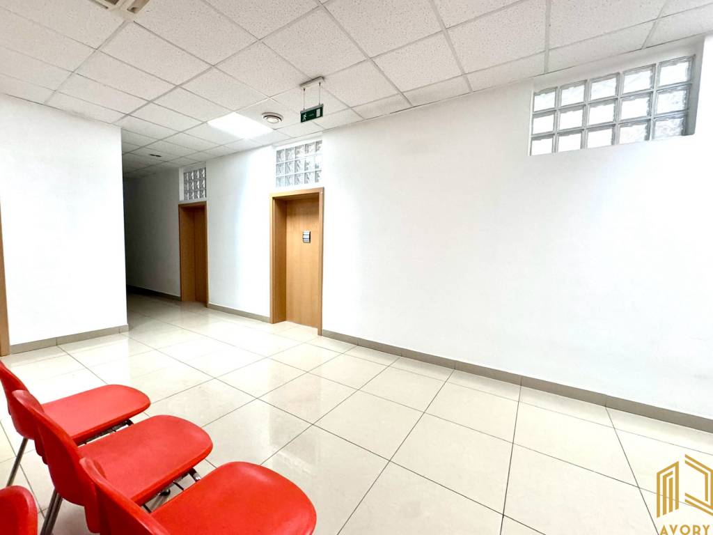 NA PRENÁJOM PRIESTORY PRE AMBULANCIU LEKÁRA, SENICA - 7