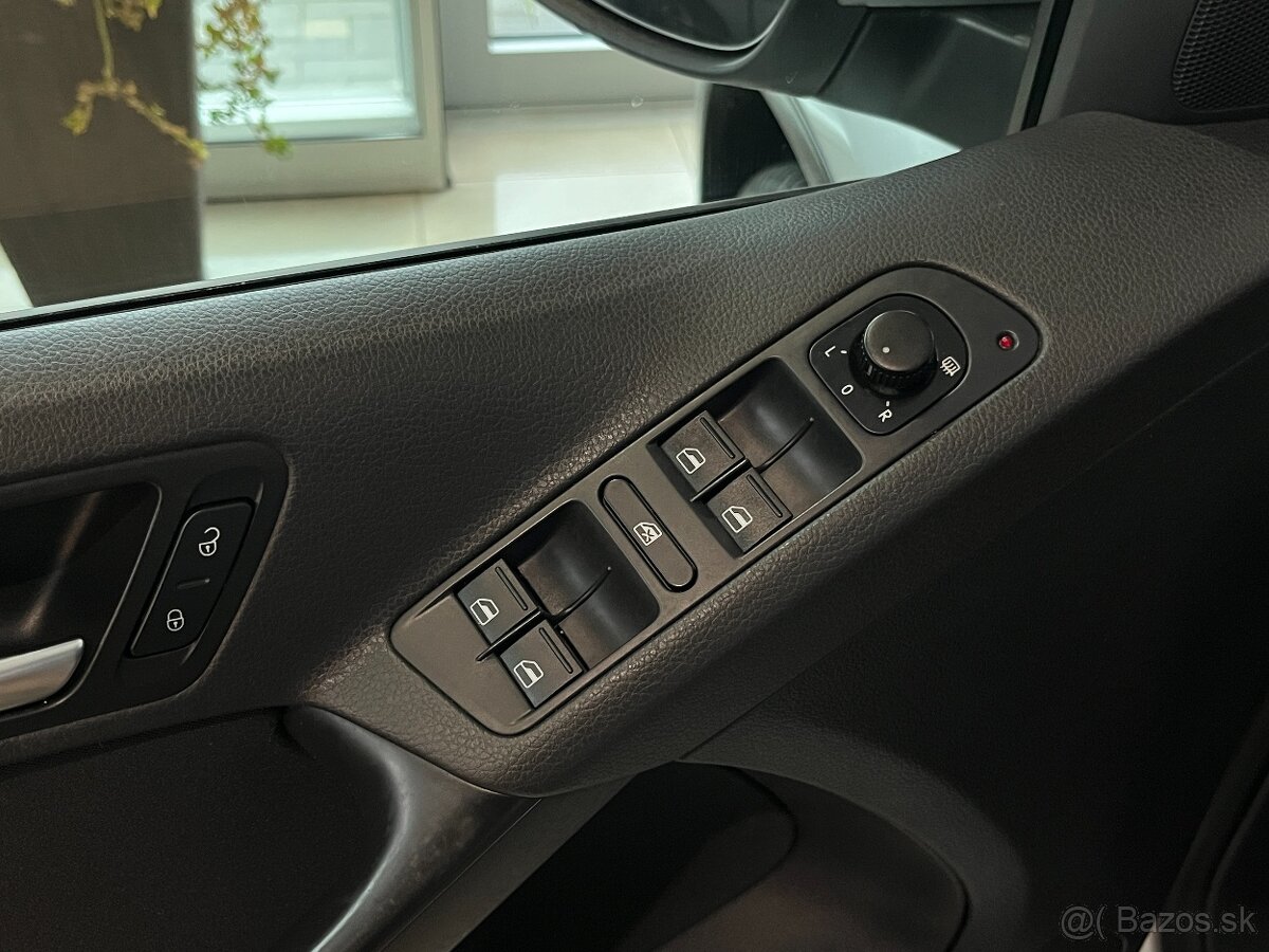 VW TIGUAN Benzín 4x4 2.0 TSI - 7