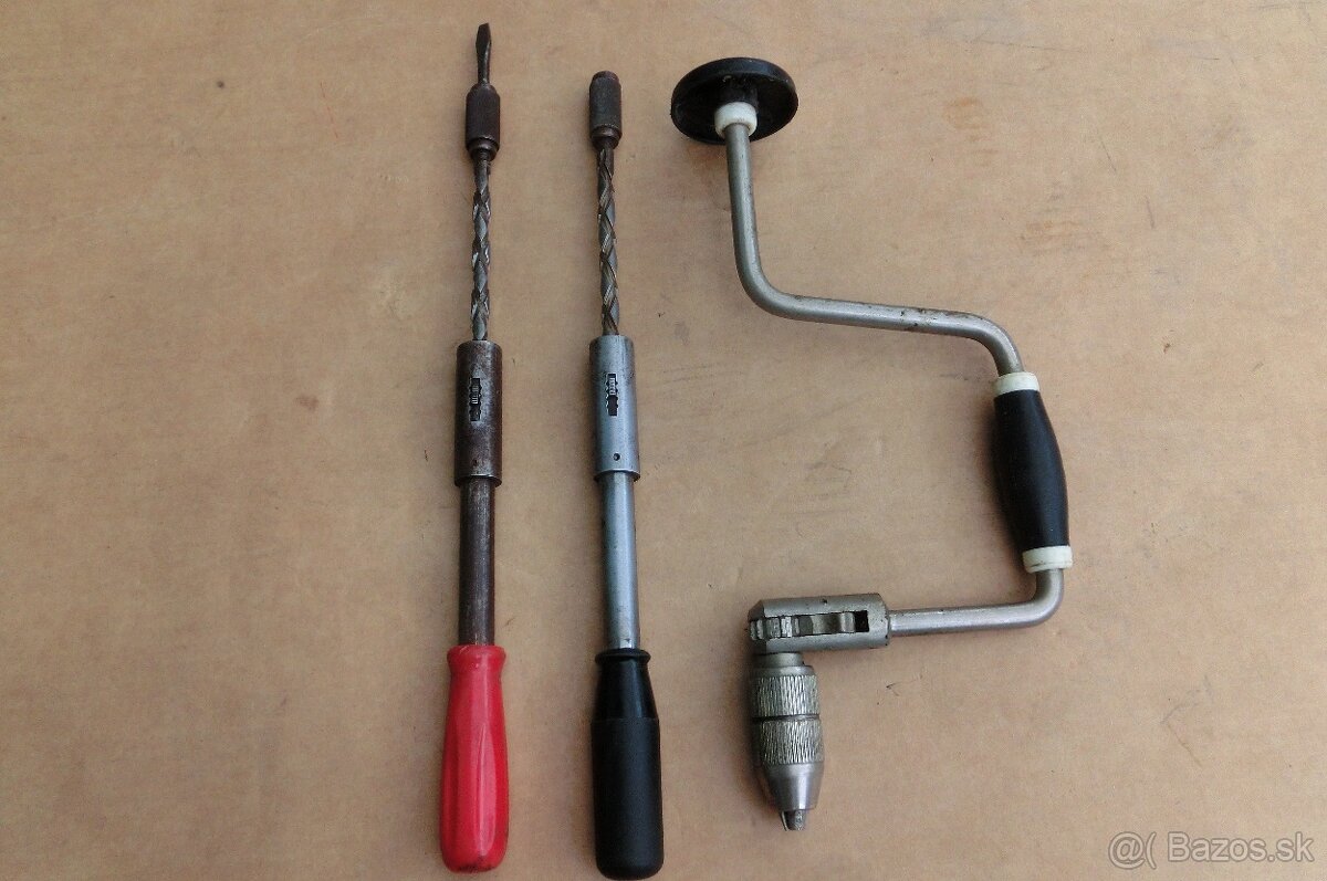 Rôzne staré retro náradie . - 7