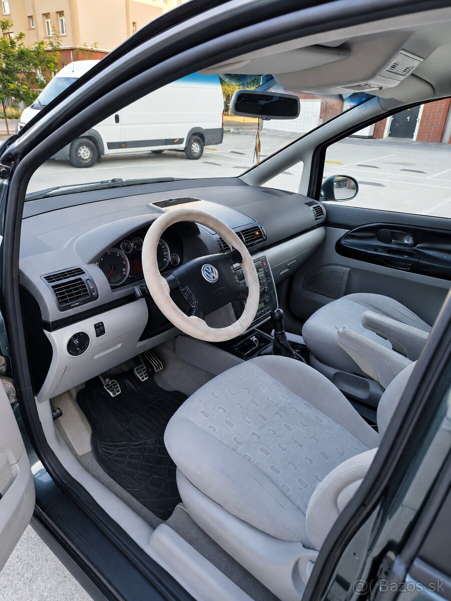 Volkswagen Sharan 1.9 TDI 6Rychlostny - 7