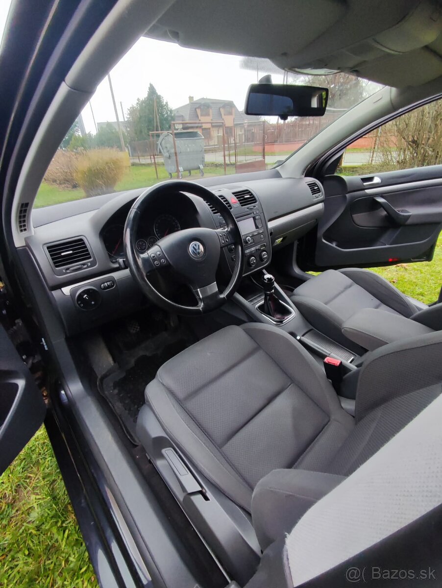 Ponúkam na predaj Golf V - 7