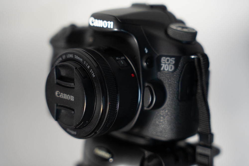 Canon 70D + Canon EF 50mm f/1,8 STM + Sigma 70–300mm 1:4_5.6 - 7