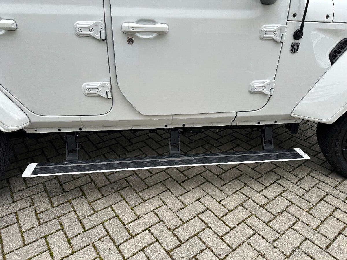 Jeep Wrangler UNLIMITED BRUTE 2,0 PHEV 4XE, DPH - 7