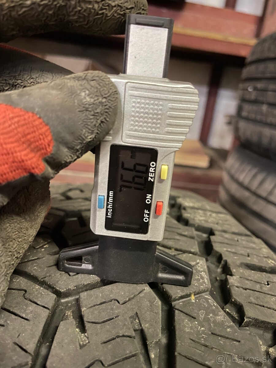 Toyo open country at2 255/70 r18 90% - 7