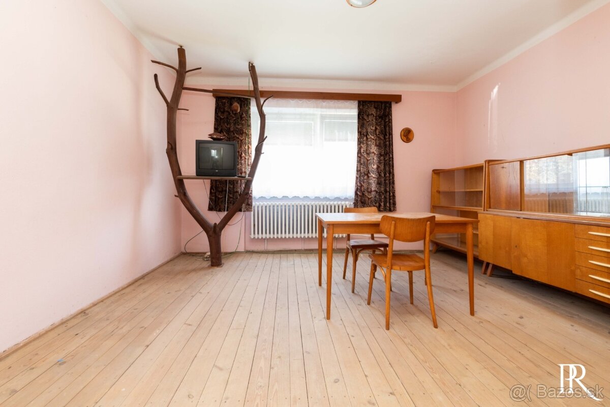 PREDAJ 5 IZBOVÝ RODINNÝ DOM S ROZSIAHLYM POZEMKOM - 7