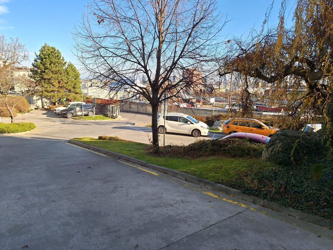 Na predaj - dvoj-garáž 6x7m , ul. Tupého, Bratislava III T - 7