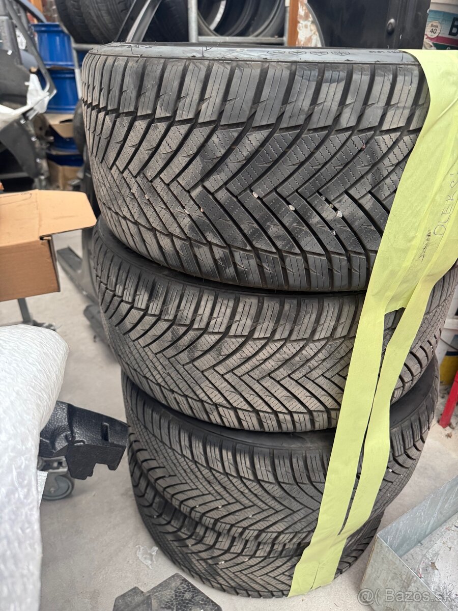 Gumy 235/35r19 - 7