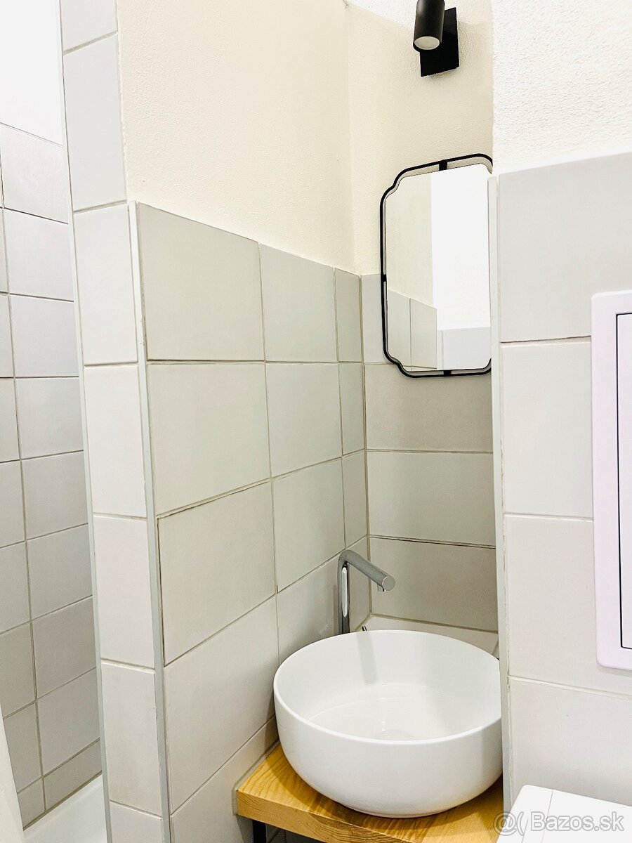 Prenájom - garzonka - 7