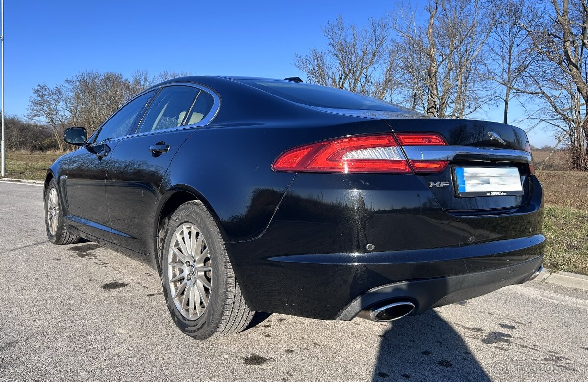 Jaguár XF 3,0d, V6, 177KW - 7