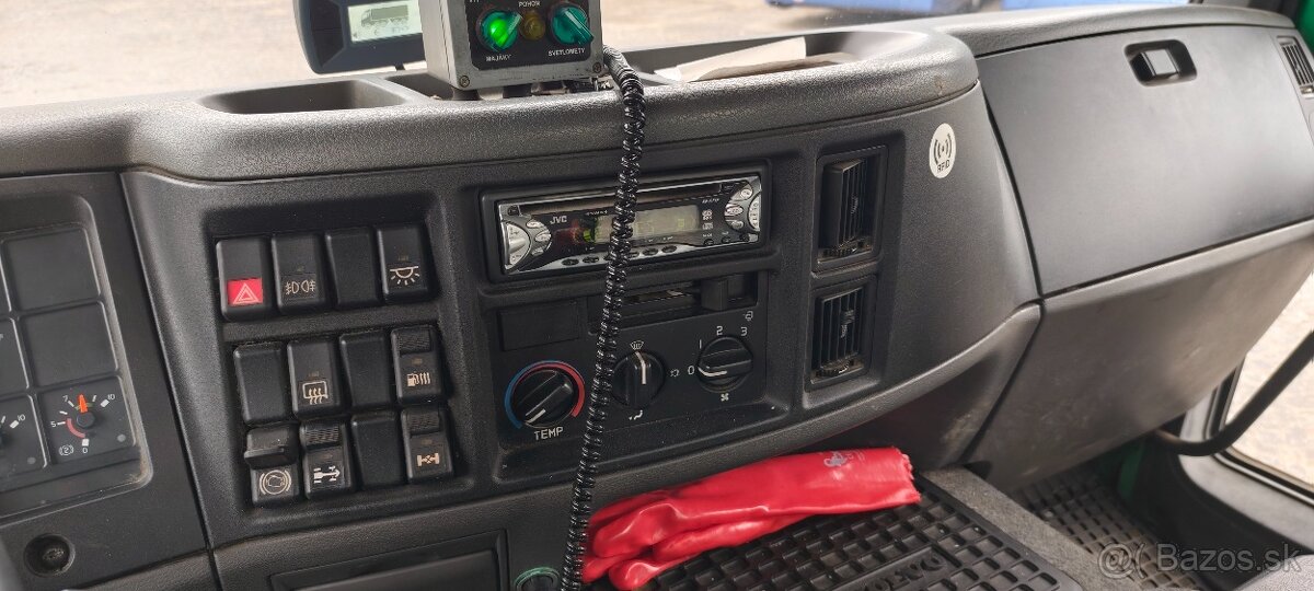 Fekálne vozidlo Volvo FL 6 E220 - 8,7m3 VSS - 7