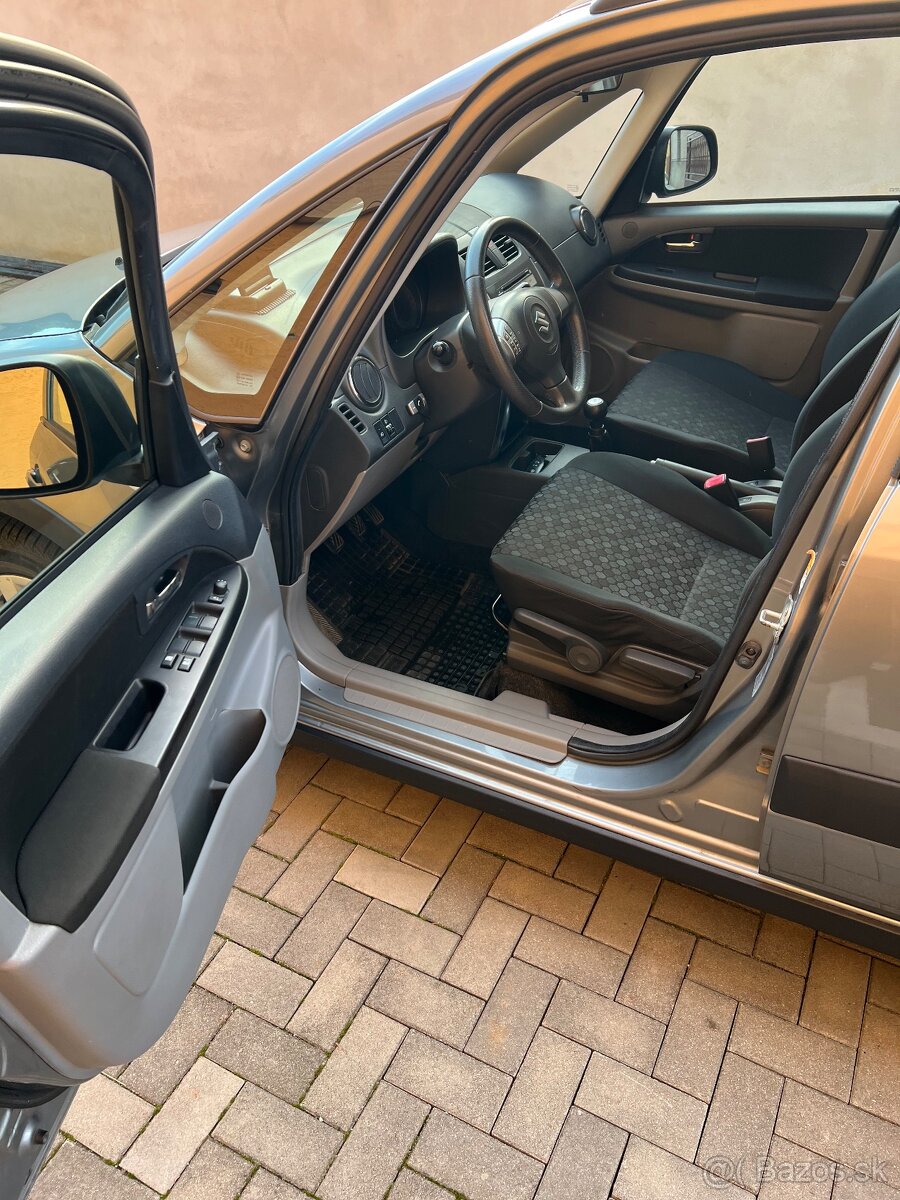 Suzuki Sx4 4x4 benzín kúpené-Sk original-km - 7