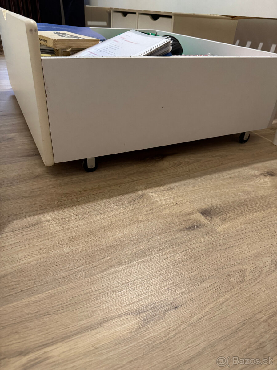 Posteľ a matrac + uložné boxy - 7