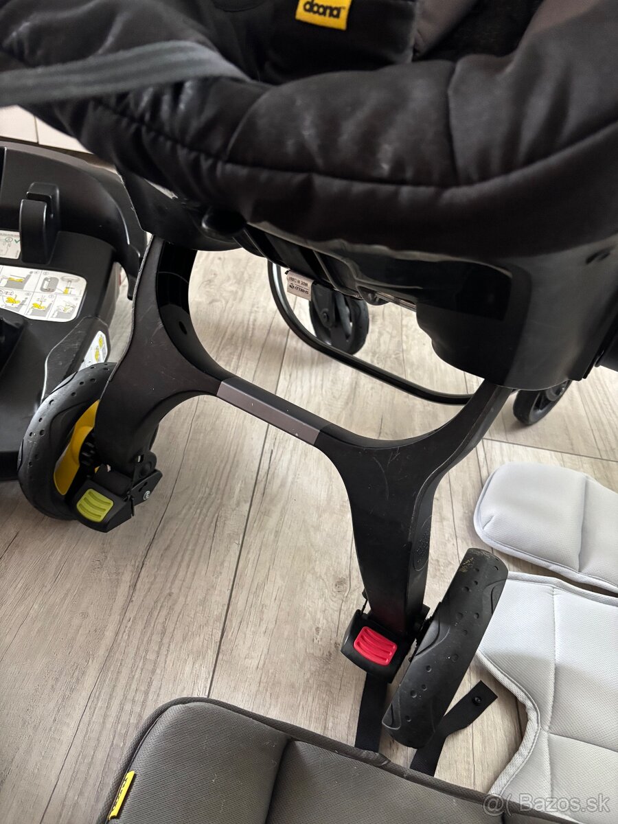 Autosedačka Doona+ s integrovaným podvozkom, isofixom - 7