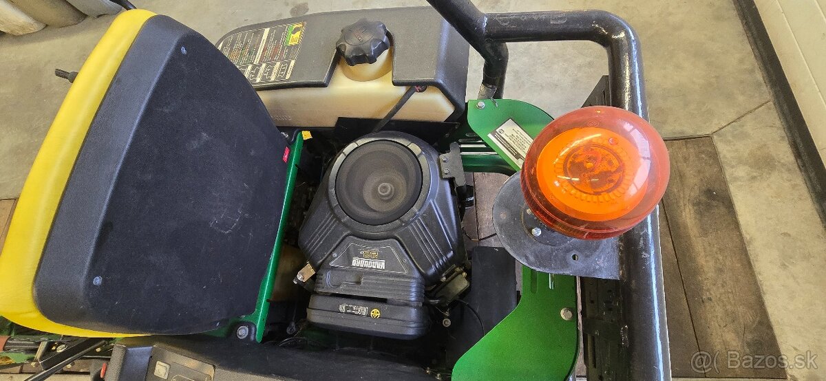 Predám John Deere Z425 - 7