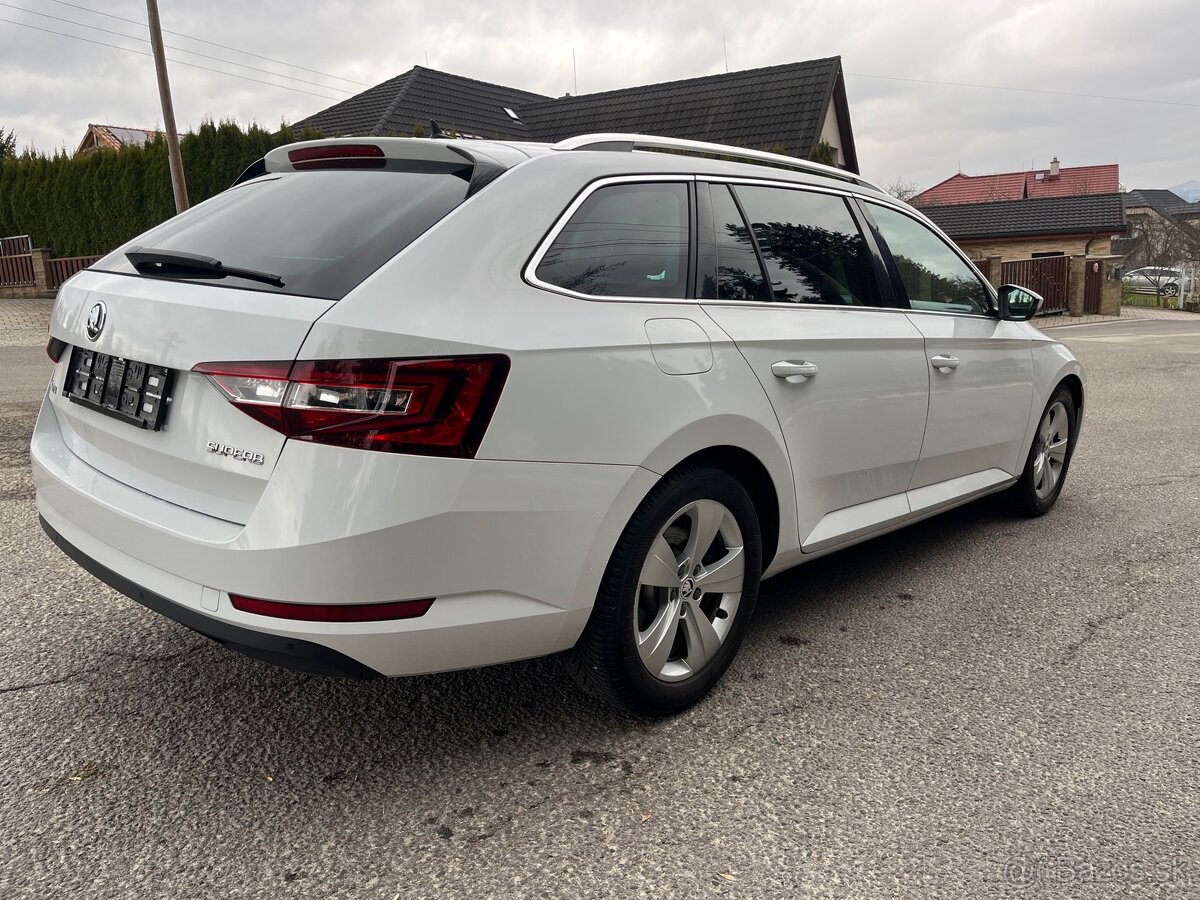 Skoda Superb Combi 2.0TDI DSG - 7