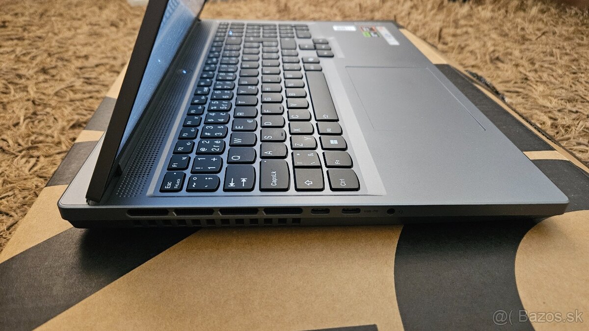 Lenovo Legion Slim 5 - 7