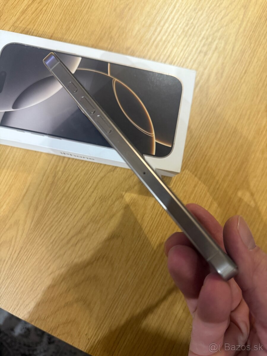 iPhone 16 Pro Max 512 GB - 7