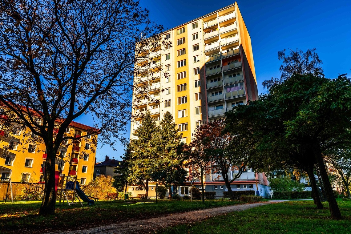 PALKOVIČOVA-2 izbový byt, pôvodný stav, nádherné výhľady - 7