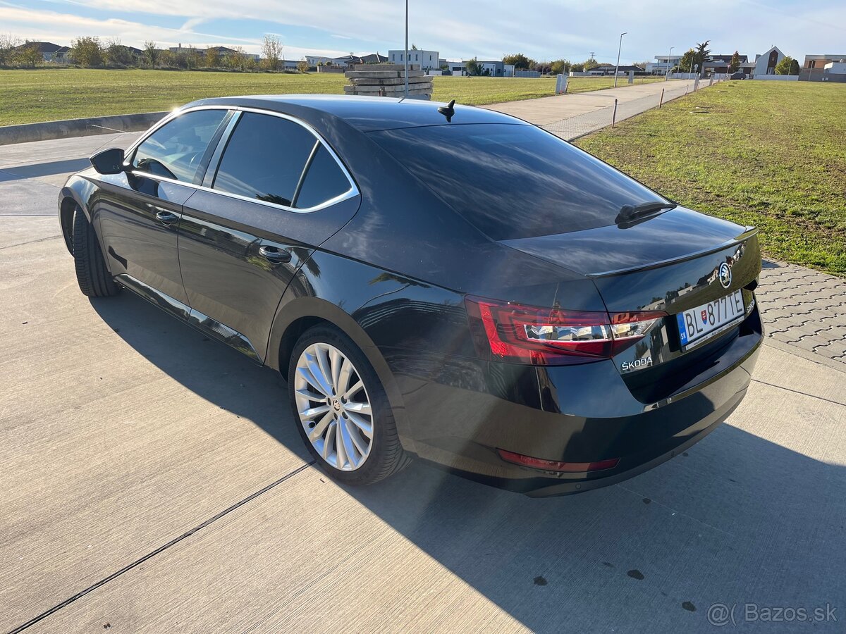 Skoda Superb 2.0 tsi DSG - 7
