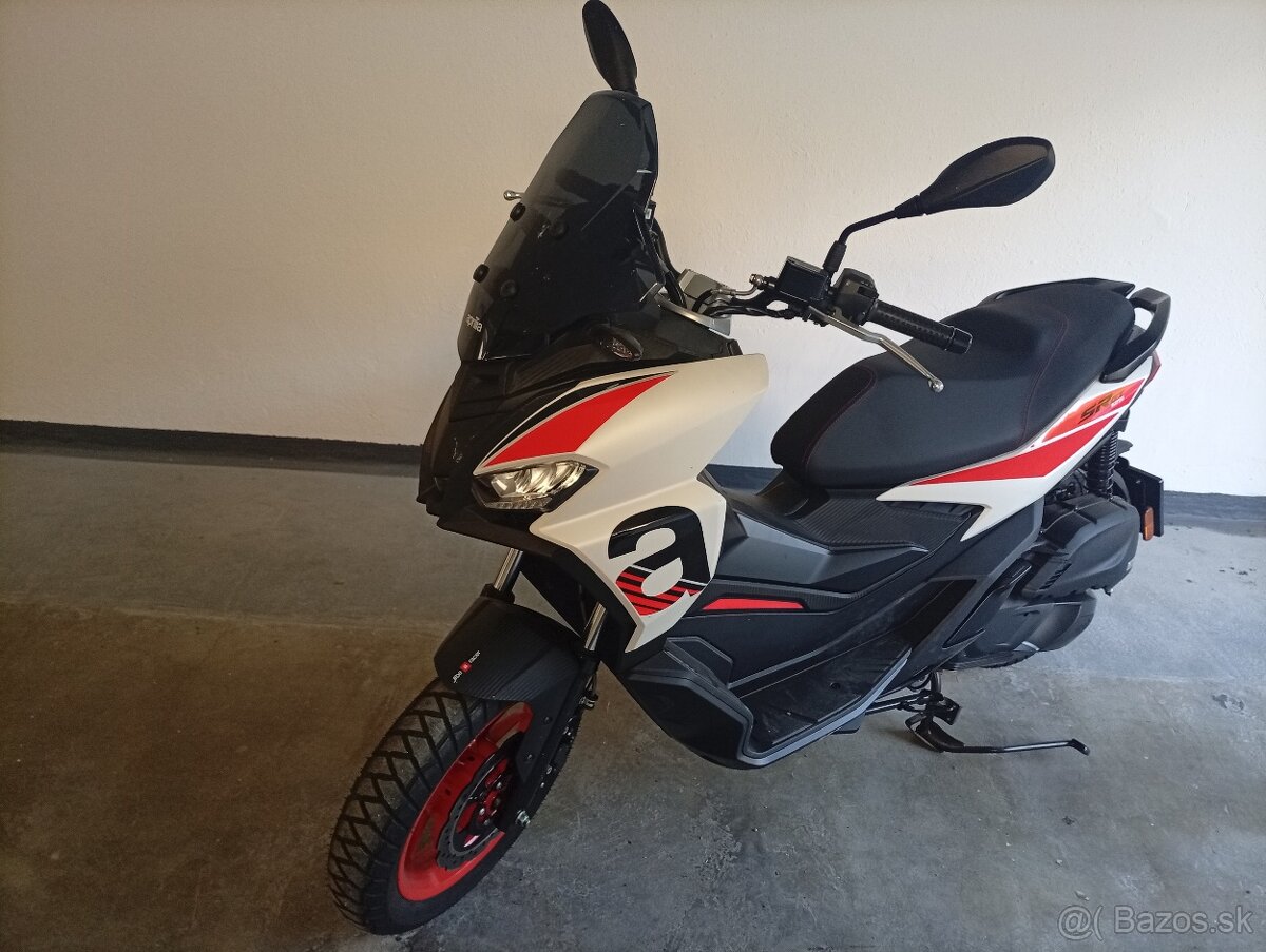 Aprilia SR gt 125 - 7