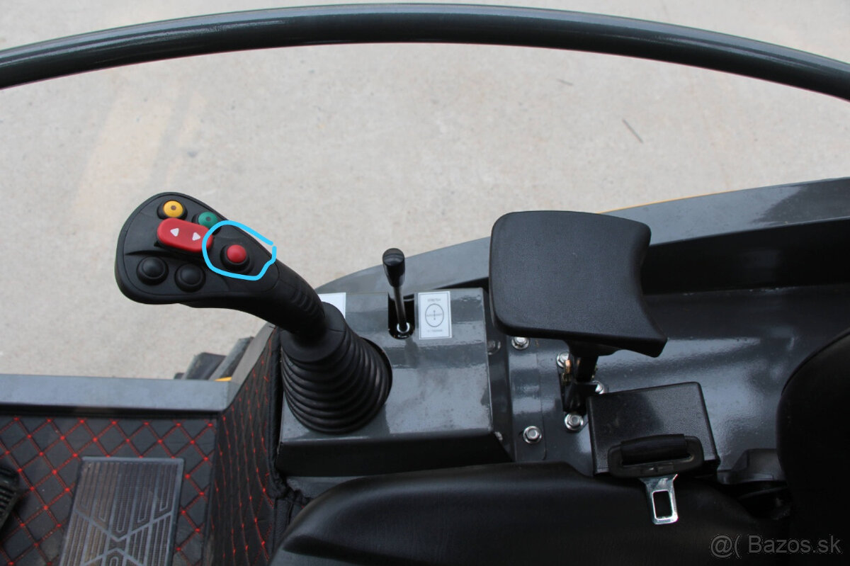 Predám Kolesový mini- nakladač 4x4 Tal. hydraulika - 7