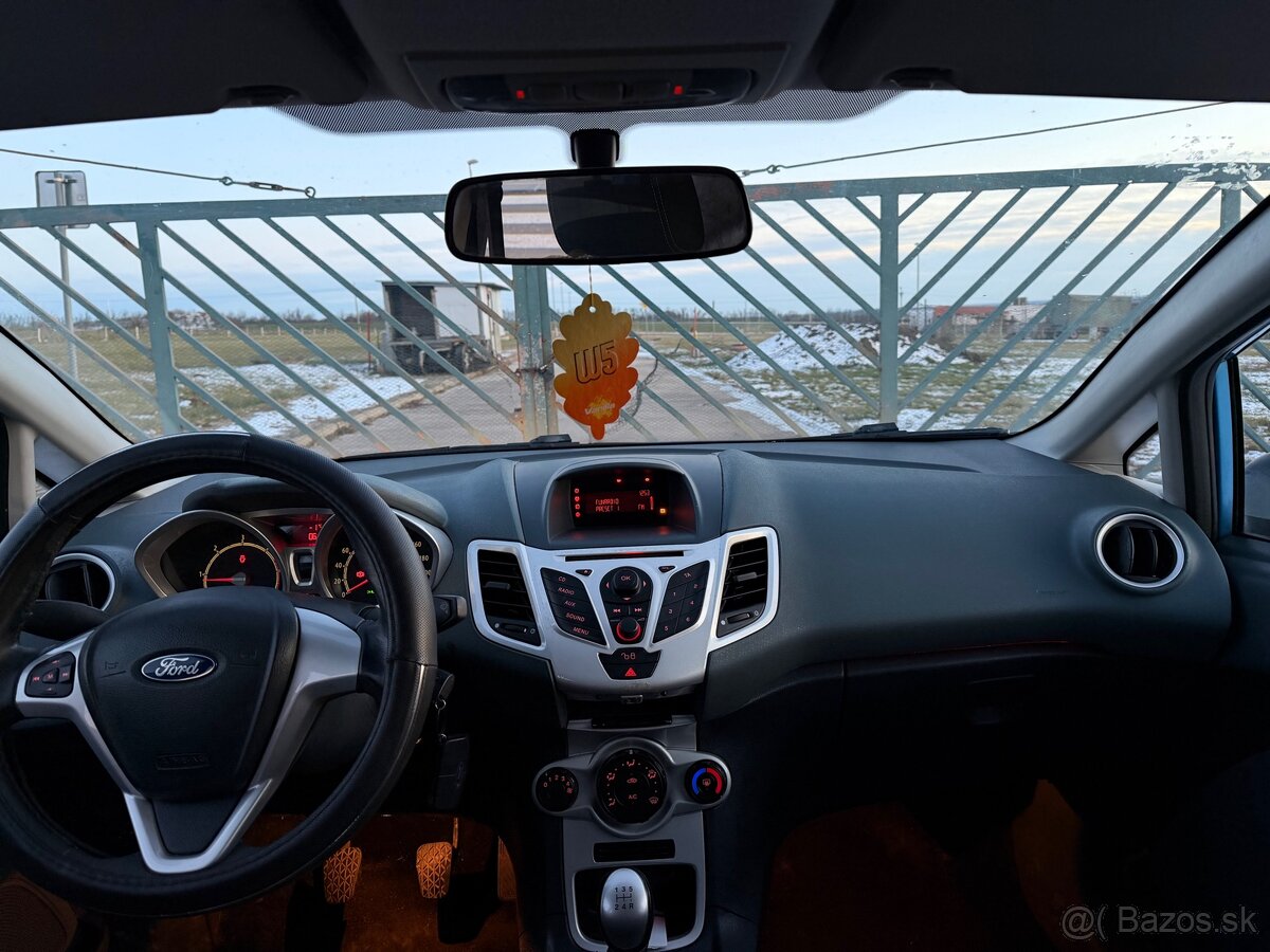 Ford Fiesta 1.4 (2010) - 7