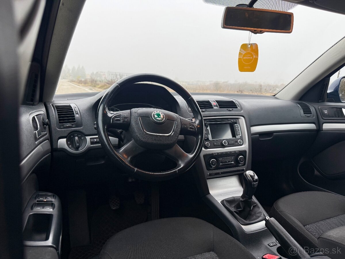 Predam Skoda Octavia 1.6tdi 77kw 2011 Nova stk ek - 7