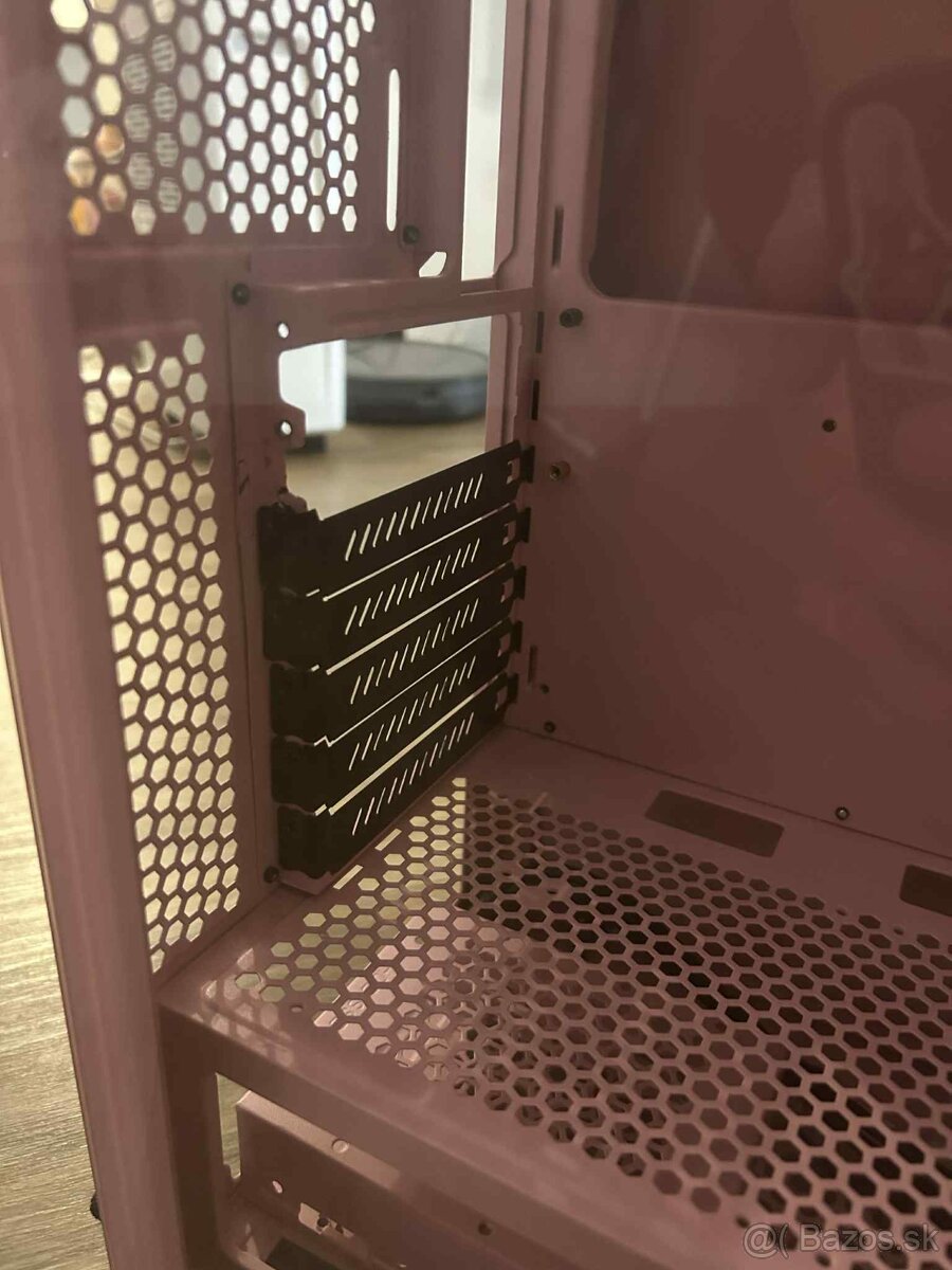 PC Skrinka ADATA XPG Starker Air - 7